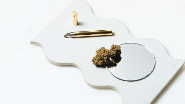 Image for article titled Does CBD Work Better When Paired With THC?
