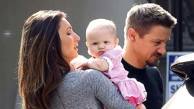 Image for article titled New Court Documents Allege Jeremy Renner Threatened to Kill His Ex-Wife Sonni Pacheco