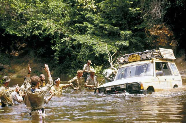 Image for article titled You Can Own A Land Rover Discovery That Actually Survived The Camel Trophy