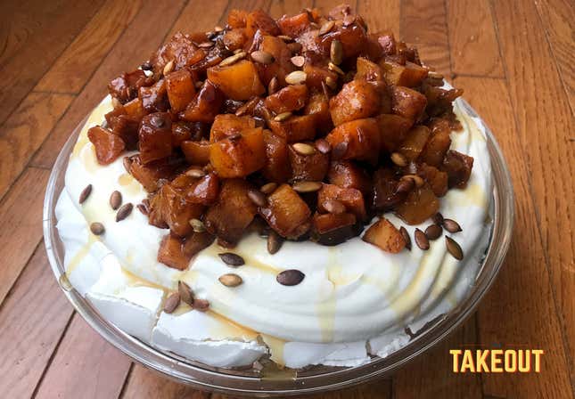 Image for article titled Butternut Squash Pavlova is about to become your new pumpkin pie