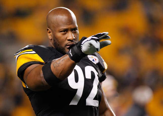 Image for article titled Pittsburgh Steelers Coach Mike Tomlin Almost Got Caught Up In Some Nonsense Because of James Harrison&#39;s Mouth