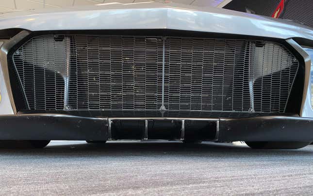 Image for article titled Smaller Wheels, Smaller Engine, Bigger Speed: How The Corvette C8.R Differs From The Road Car