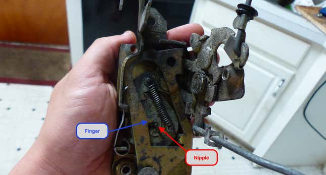 Image for article titled This Is Why You Can't Unlock A Car Door If Someone Is Trying To Open It At The Same Time