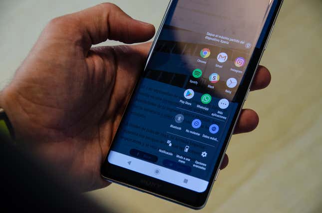 Imagen para el artículo titulado Sony Xperia XZ3: una pantalla de cine con una cámara por fin a la altura de la gama alta