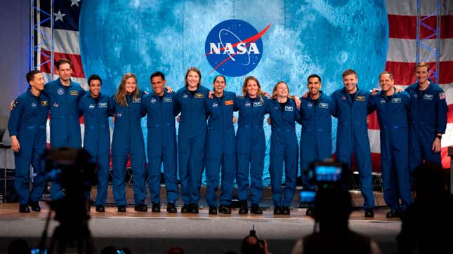 Image for article titled NASA Announces Team of 18 Astronauts Who Will Train For Artemis Moon Landings