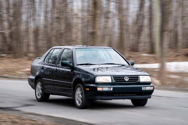 Image for article titled The Volkswagen Jetta GLX VR6 Was Ahead Of Its Time