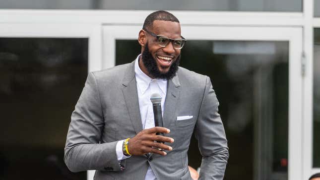 LeBron James' I Promise School Receives $1M Grant from Dick's Sporting ...