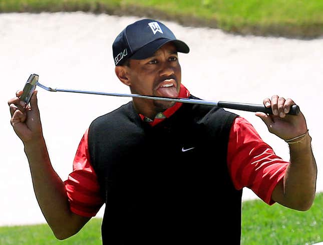 Image for article titled Tiger Woods Adds New Celebration Where He Slowly Licks Shaft Of Putter