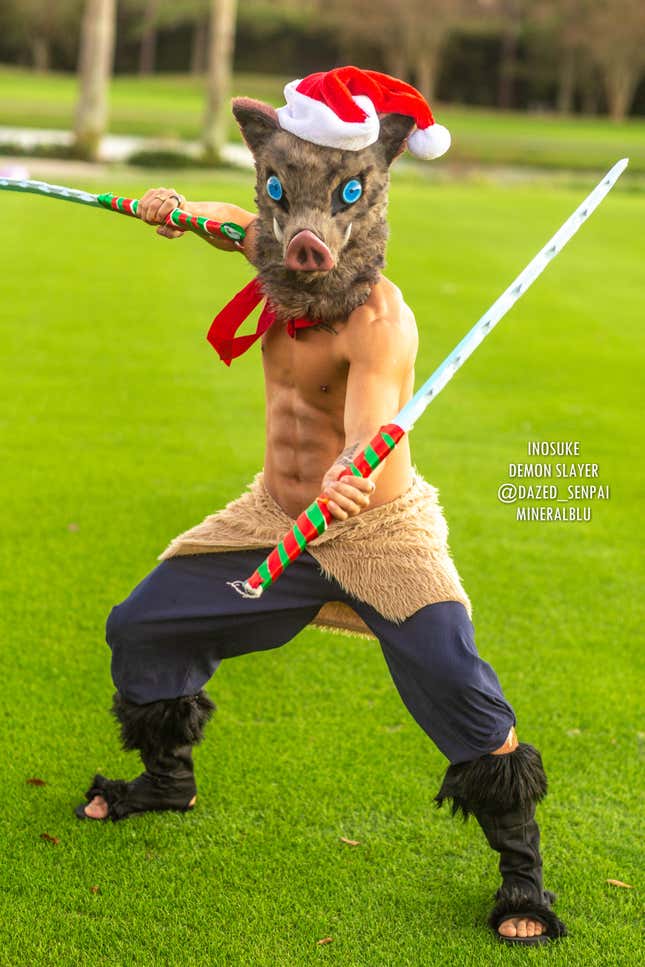 Image for article titled 2019's Last Big Cosplay Show Was A Christmas Treat