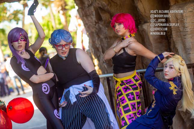 Image for article titled 2019's Last Big Cosplay Show Was A Christmas Treat