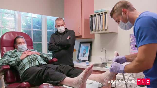 Image for article titled How Long Can You Endure Watching This Foot Fungus Removal?