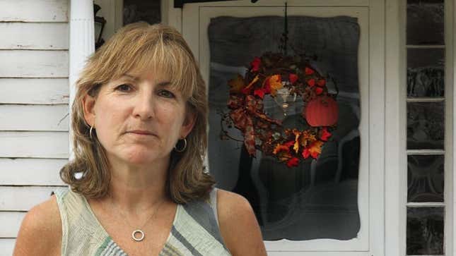Image for article titled Mother Feels Violent Desire To Make Front Doorway Reflect Current Season