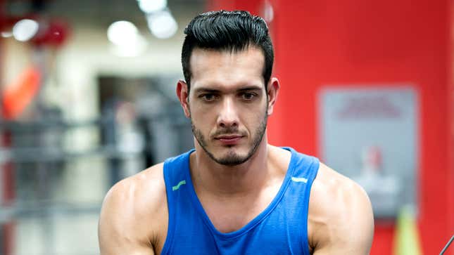 Image for article titled Insecure Man Worried Everyone At Gym Will Stare At His Perfectly Chiseled Body