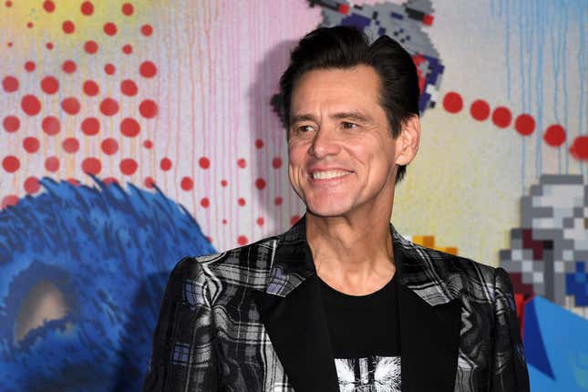 Image for article titled Jim Carrey, Supporting Actor from Sonic the Hedgehog, Makes Creepy Remark to Unsuspecting Journalist [Updated]