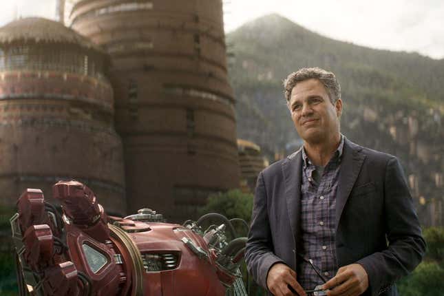 Imagen para el artículo titulado Cómo Robert Downey Jr. convenció a Mark Ruffalo de interpretar a Hulk en The Avengers