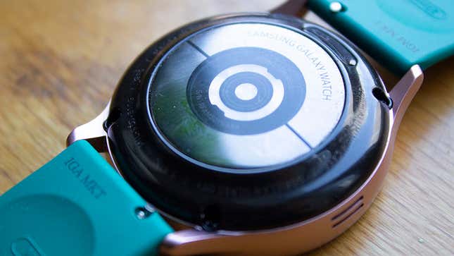 The new heart rate sensors fix many of the problems with the original Active. The same can’t be said for distance and step tracking.