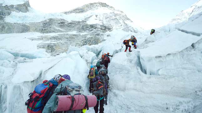 Image for article titled World Populace Actually Fine With Rich People Dying On Mount Everest