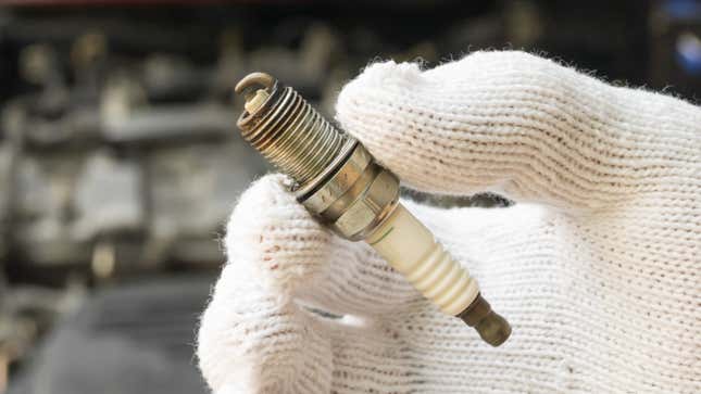 Image for article titled How and Why to Test Your Vehicle&#39;s Spark Plugs