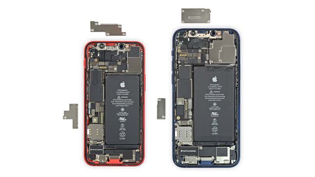 Image for article titled Apple Rumored to Finally Embrace Bigger Batteries on the iPhone 13