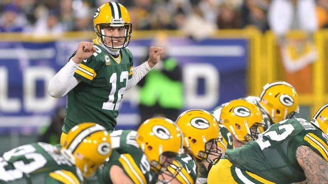 Image for article titled Packers Go With No-Cuddle Offense
