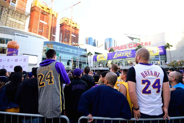 Image for article titled Uh Oh: This Meaningless NBA Ranking Has Kobe Bryant Fans, The Biggest Losers In The World, Up In Arms