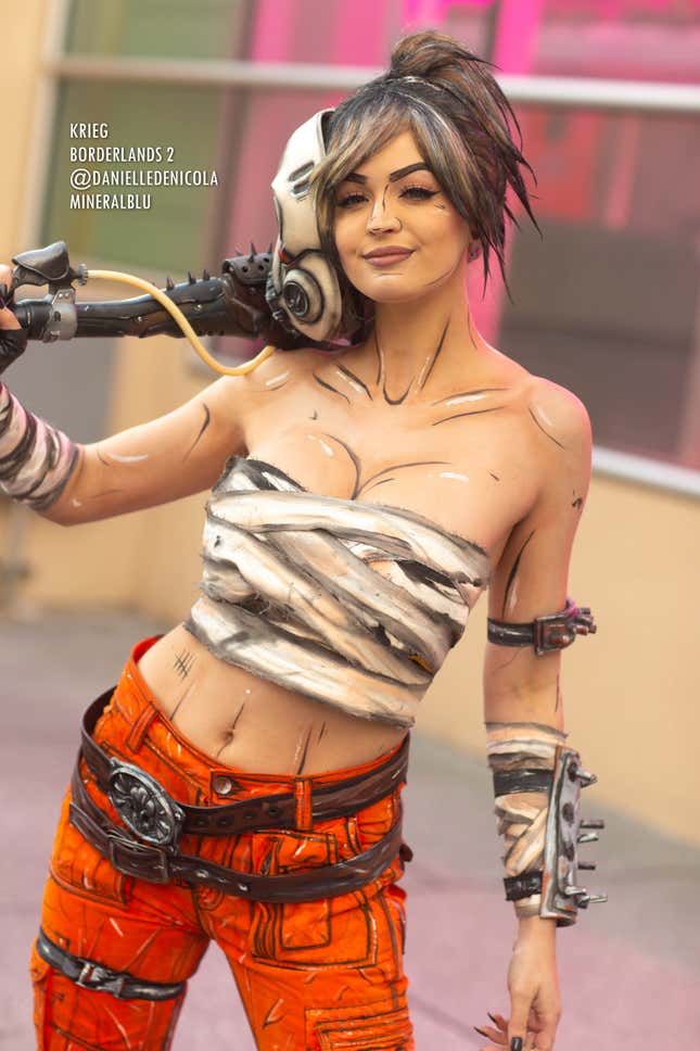 Image for article titled 2019's Last Big Cosplay Show Was A Christmas Treat