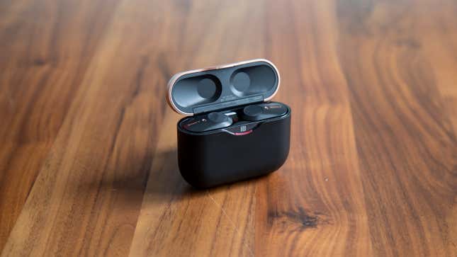 Imagen para el artículo titulado Los nuevos auriculares con cancelación de ruido de Sony son un adelanto del futuro