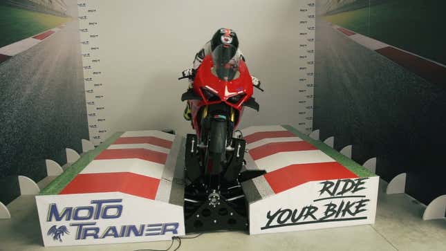 Image for article titled This $18,000 MotoGP Simulator Means Year-Round Track Days In Your Garage