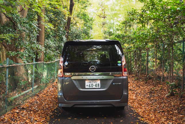 Image for article titled Japan’s Best-Selling Minivan Is Smarter Than It Looks