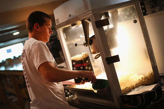Image for article titled What’s the ideal way to butter movie theater popcorn?