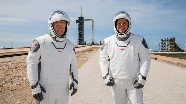 Image for article titled Elon Musk&#39;s SpaceX Space Suits Sure Are Something