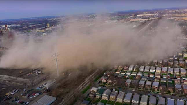 Image for article titled &#39;Reckless&#39; Coal Plant Demolition In Chicago Releases Massive Dust Cloud