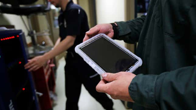Image for article titled Bloodsucking Prison Telecom Is Scamming Inmates With &#39;Free&#39; Tablets
