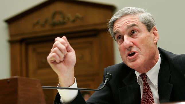 Image for article titled Robert Mueller Latest Dude to Complain About William Barr&#39;s Fifth-Grade Reading Level