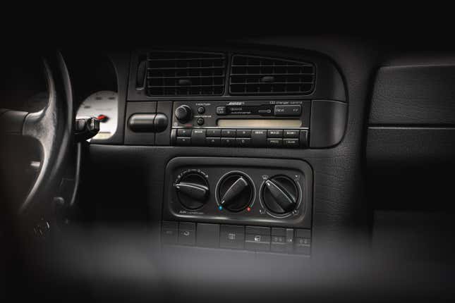 Image for article titled The Volkswagen Jetta GLX VR6 Was Ahead Of Its Time
