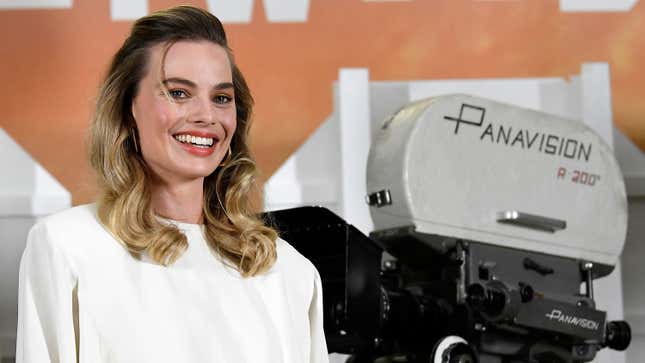 Image for article titled Margot Robbie Hasn&#39;t Seen Any Star Wars Movies and Will Continue to Not See Them