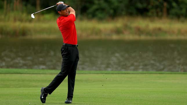 Image for article titled Tiger Woods Suffers Serious Leg Injuries in Car Crash, Was Conscious at the Scene [Updated]