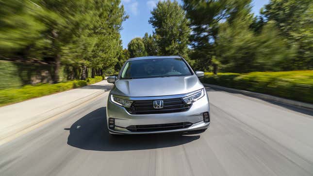 Image for article titled Best Reviews 2021: The 2021 Honda Odyssey Is A Supercar For Dads