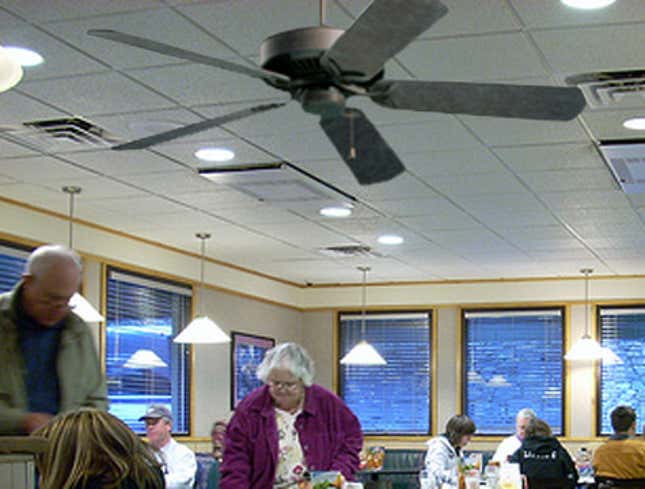 Image for article titled Ceiling Fan&#39;s One Burning Ambition To Come Loose And Murder Everyone In Denny&#39;s
