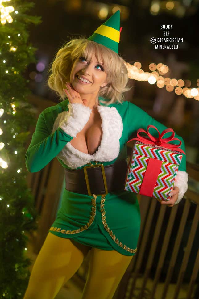 Image for article titled 2019's Last Big Cosplay Show Was A Christmas Treat