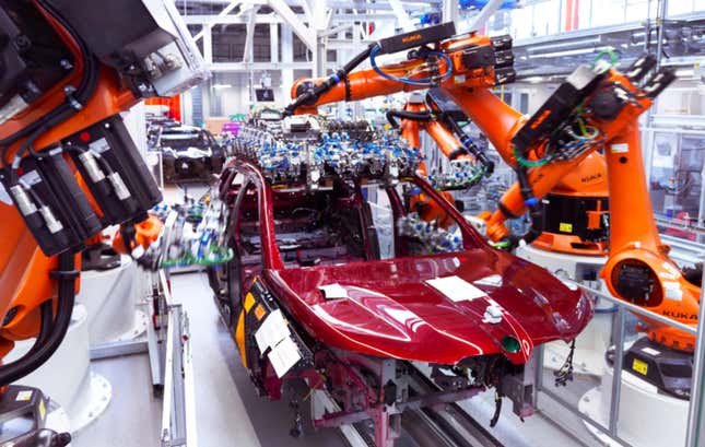 Image for article titled The BMW iX Is A 300-Mile Electric Flagship And A Huge Deal For BMW