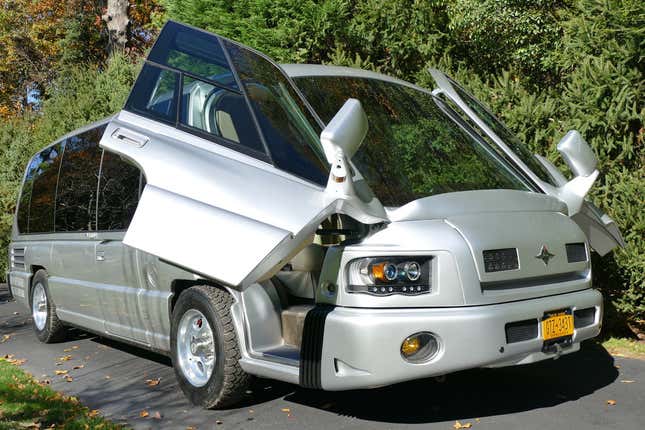 Image for article titled The Mauck MSV 1120s Is The Ultra-Rare Futuristic Luxury Vehicle You’ve Never Heard About