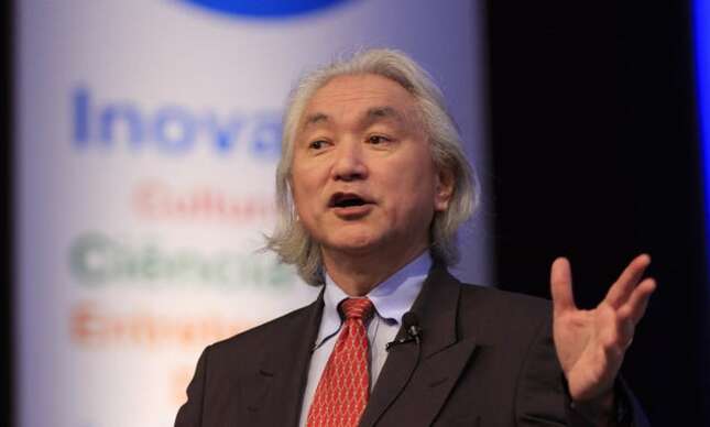 Por qué no deberíamos contactar con vida extraterrestre, según el físico Michio Kaku