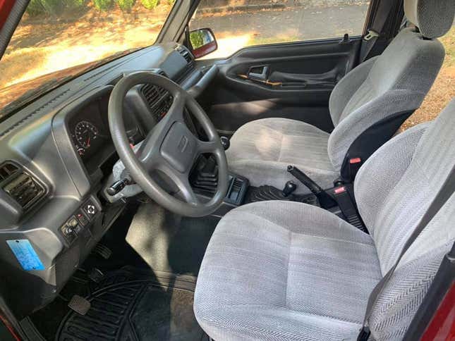 Image for article titled At $3,500, Would You Make This 1994 Suzuki Sidekick Your Wingman?