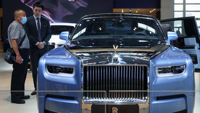 Who Makes Britains Best Luxury Car The Rolls Royce Spectre  My Car  Heaven Store