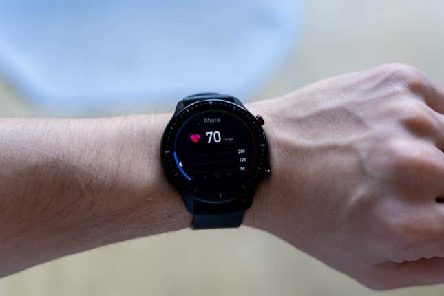 Imagen para el artículo titulado Amazfit GTR 2, análisis: por fin un smartwatch asequible que no peca de "barato"