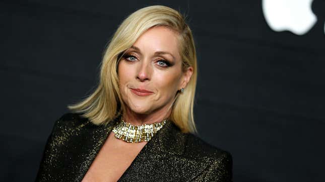 Image for article titled Jane Krakowski Is Definitely Not Dating the MyPillow CEO—Because She&#39;s Dating Someone Else