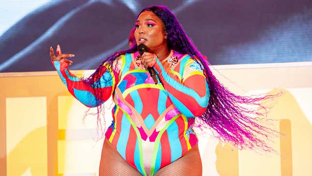Image for article titled Lizzo Apologizes for Accusing a Postmates Driver of Stealing Her Food