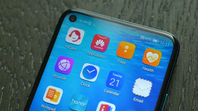 Image for article titled Huawei Might Already Have Its Own App Store to Counter Google Ban