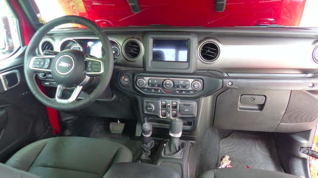 Image for article titled What It Was Like Towing a Free Jeep Grand Wagoneer With the 2020 Jeep Gladiator